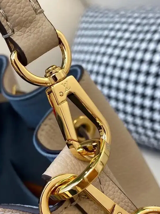 LOCKME LOUIS BUCKET VUITTON 0626